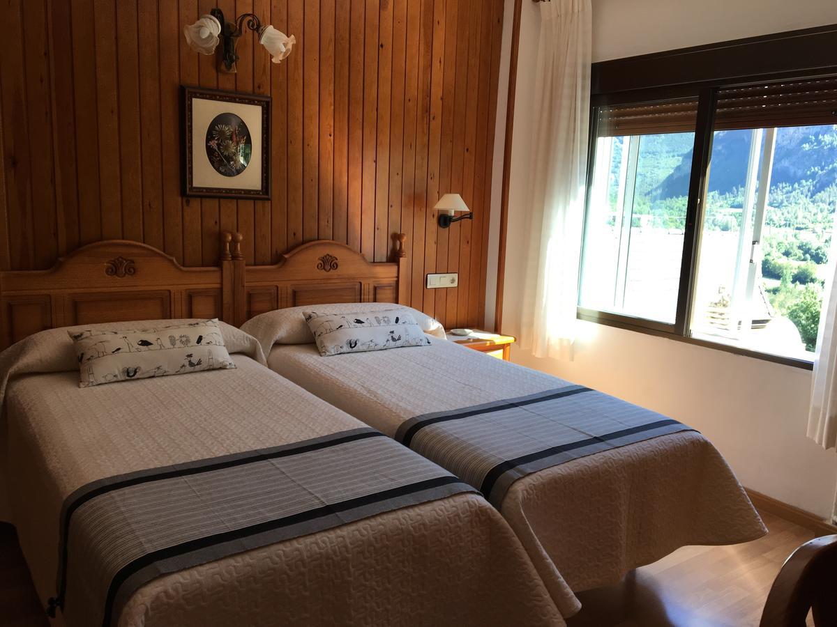 טורלה Hotel Bellavista Ordesa מראה חיצוני תמונה